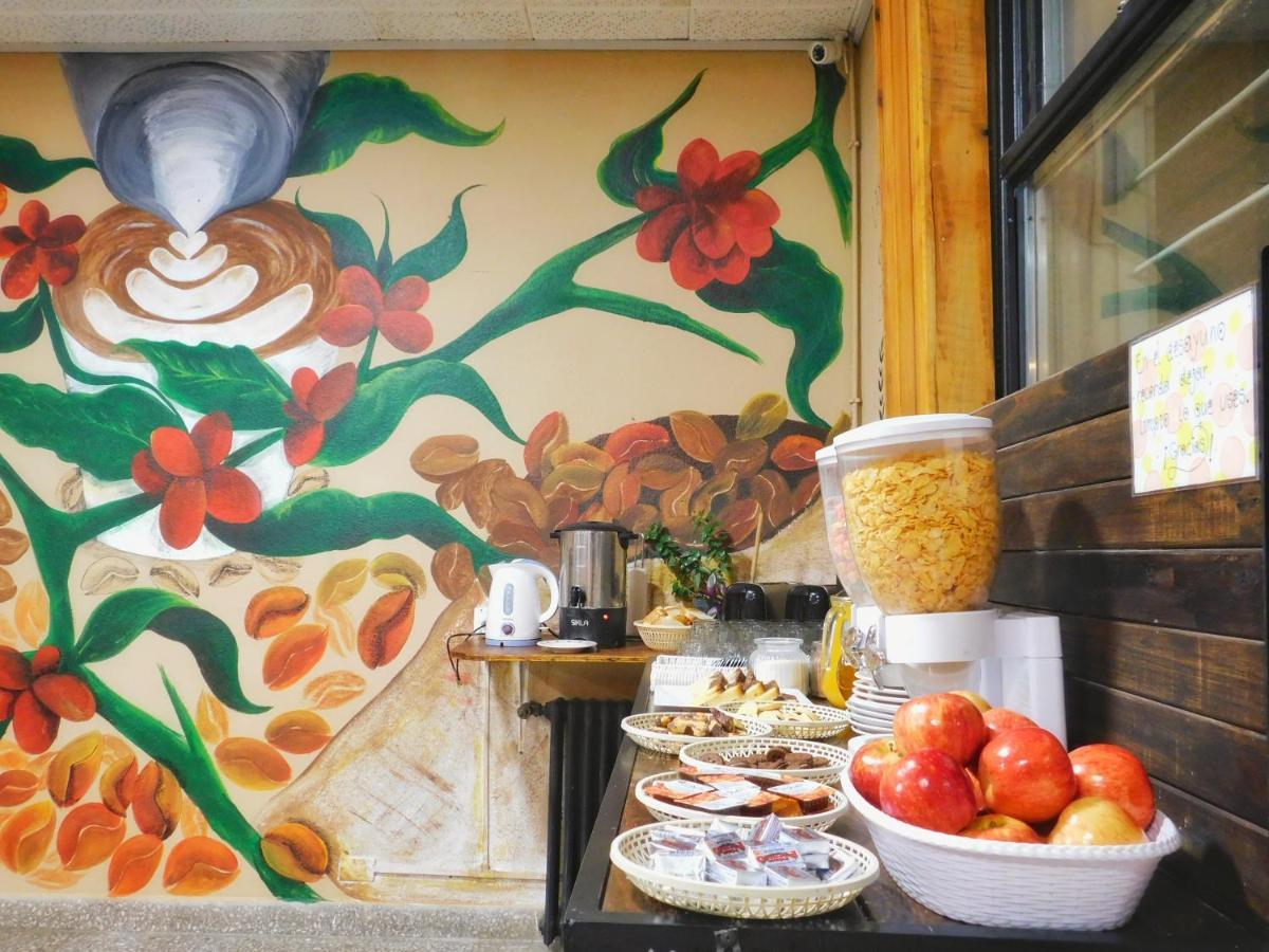 Hostel Arrayan Bariloche Ngoại thất bức ảnh