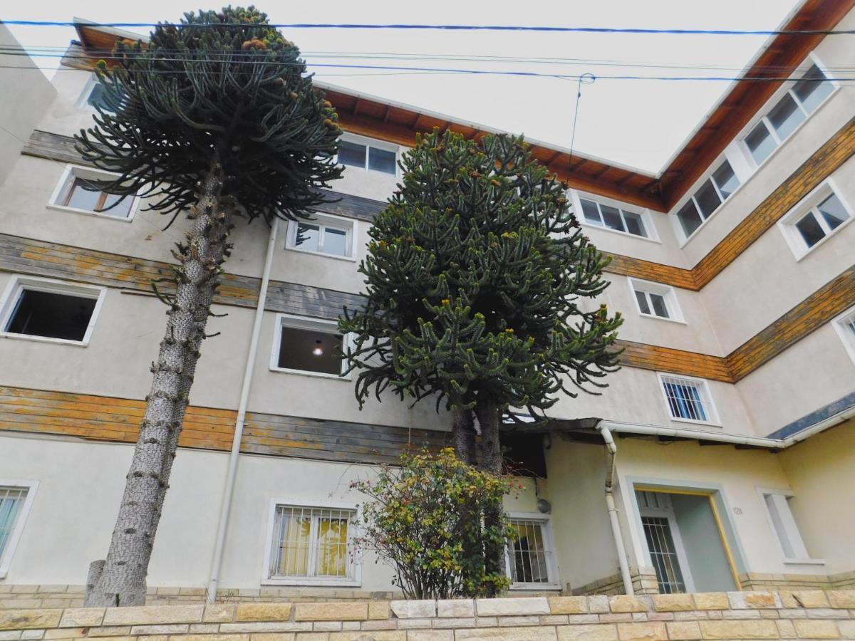 Hostel Arrayan Bariloche Ngoại thất bức ảnh