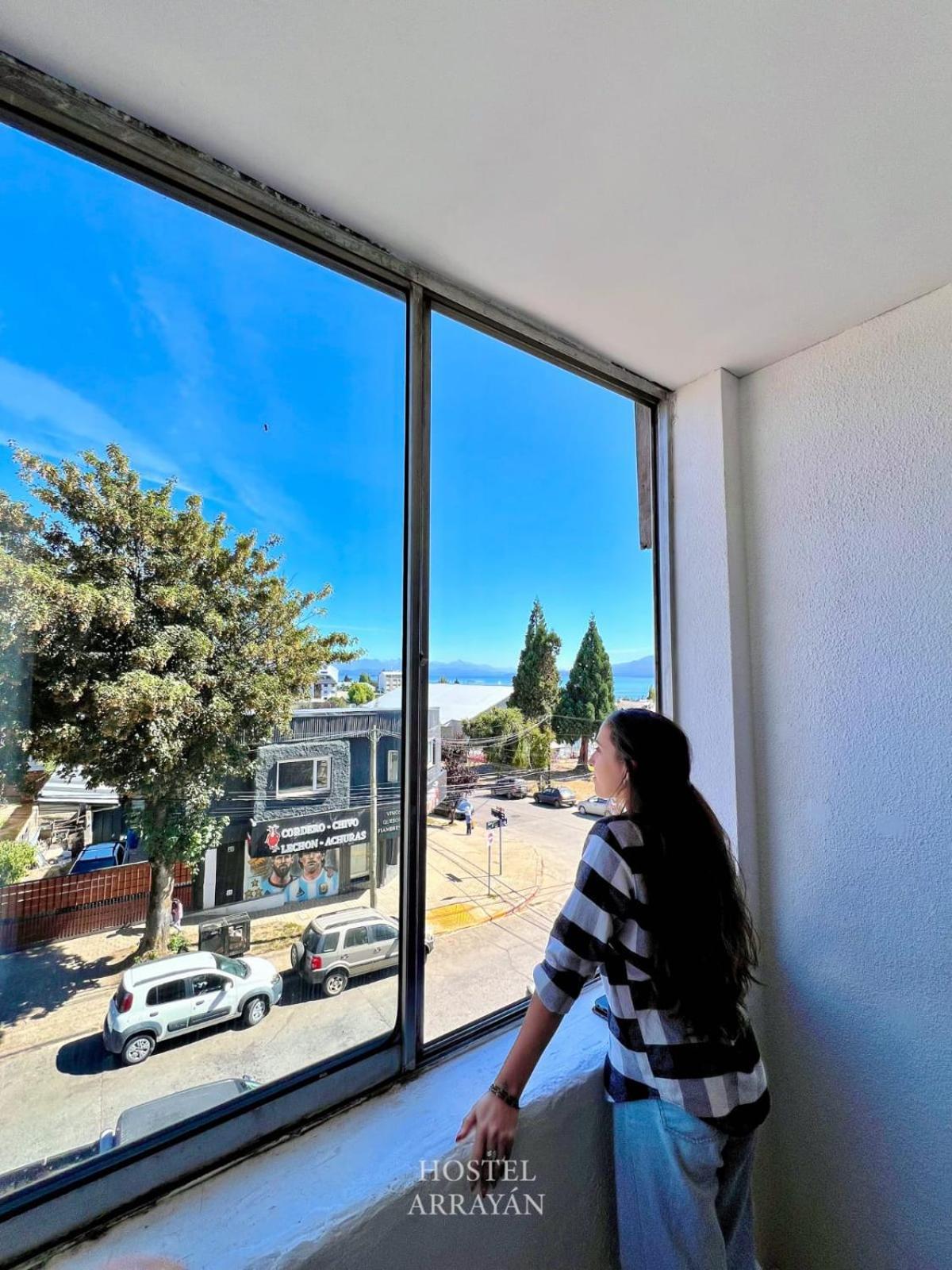 Hostel Arrayan Bariloche Ngoại thất bức ảnh